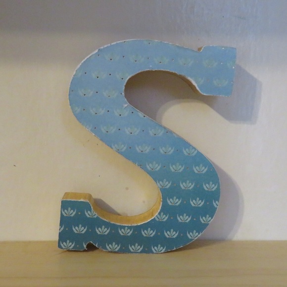 4 3/4 in. wooden letters - Picture 4 of 7